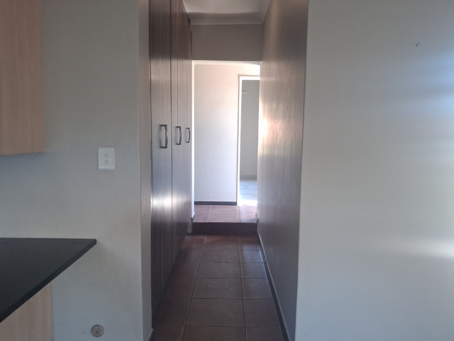 To Let 3 Bedroom Property for Rent in Hillside Free State